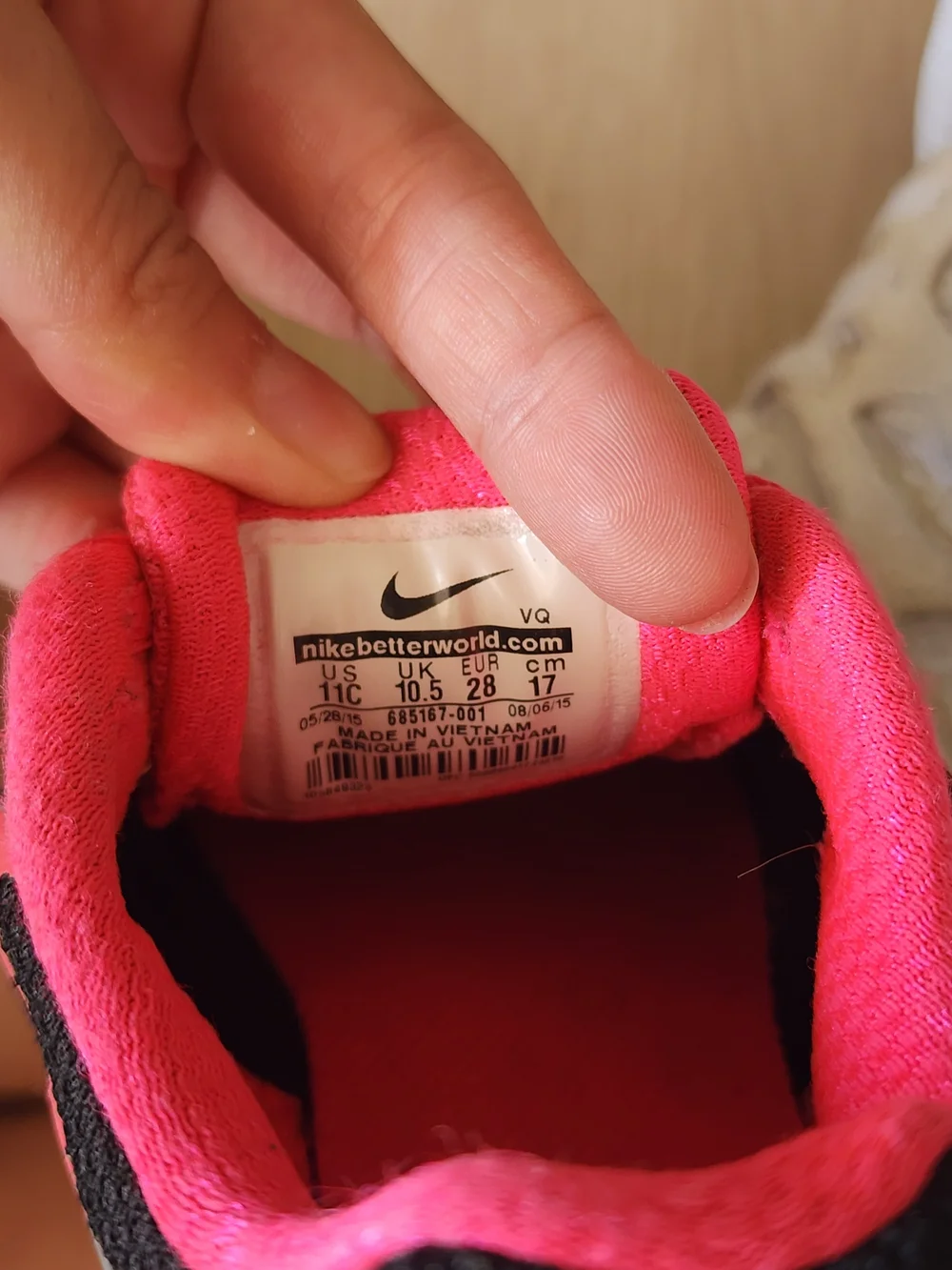 Nike Kids Black and Hot Pink Sneakers